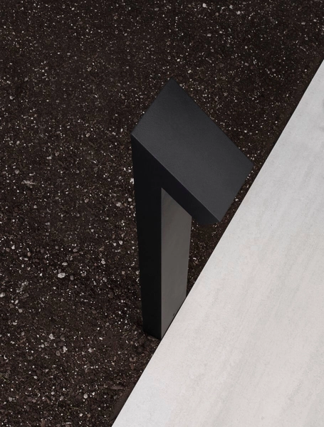 Stojąca lampa ogrodowa MONCLOVA LE71474 metalowa LED 6W czarna