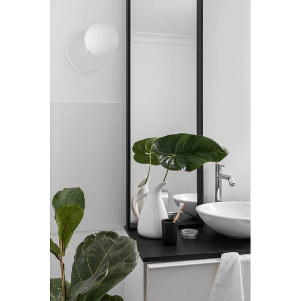 Kulista lampa ścienna Refa RFA110S0 do łazienki IP44 biała