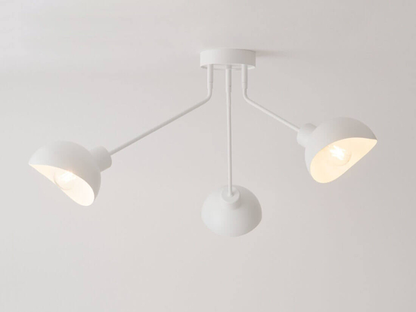 Biała lampa sufitowa Roy nad łóżko do sypialni metalowa