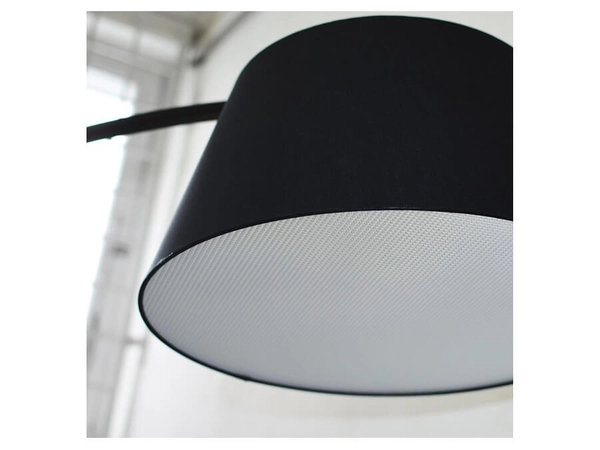 Łukowa lampa podłogowa Olav do salonu czarna stojąca