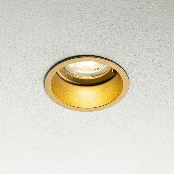 Okrągłe oczko wpuszczane CUP 10791 do salonu złote