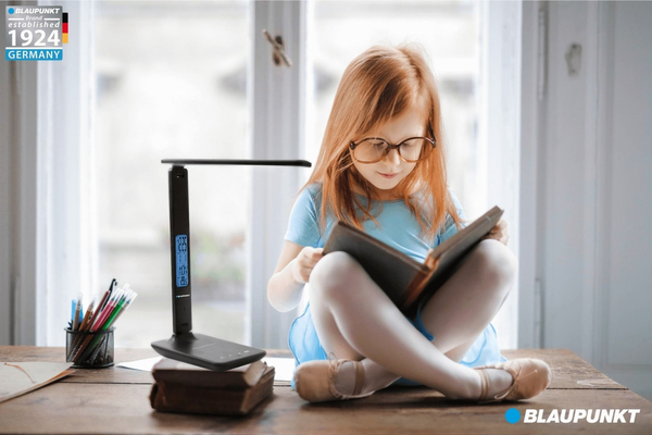 Lampka biurkowa Blaupunkt LBW6PRO LED 6W 3000K-6000K LCD stojąca biała