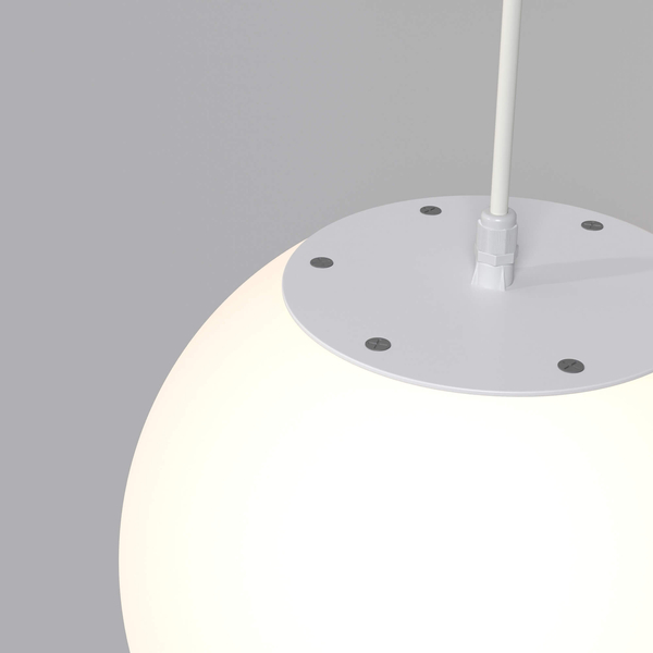 Wisząca lampa Erda O594PL-01W kulista na taras IP54 biała