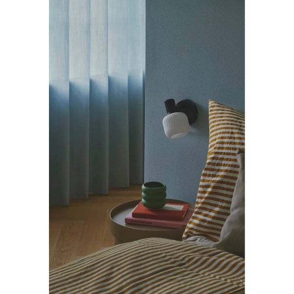 Regulowana lampa ścienna Milford 2412631003 szklana czarny