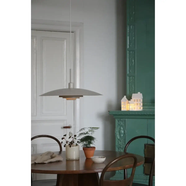 Zwisająca lampa dyski Piny 108877 do jadalni metalowy beżowy