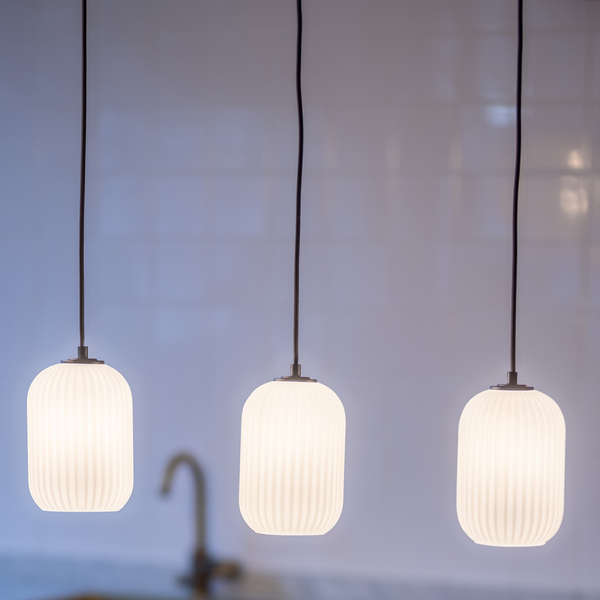 Lampa wisząca nad wyspę Cava 108563 Markslojd potrójna biała czarna