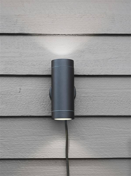 Dwukierunkowa lampa elewacyjna Garden tuba LED 3W 3000K czarna