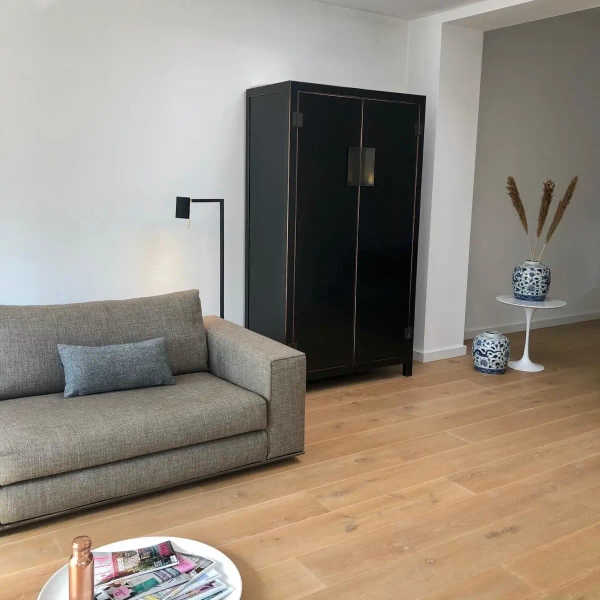 Stojąca lampa salonowa Lesley 03725/01/30 Lucide tuba metalowa czarna