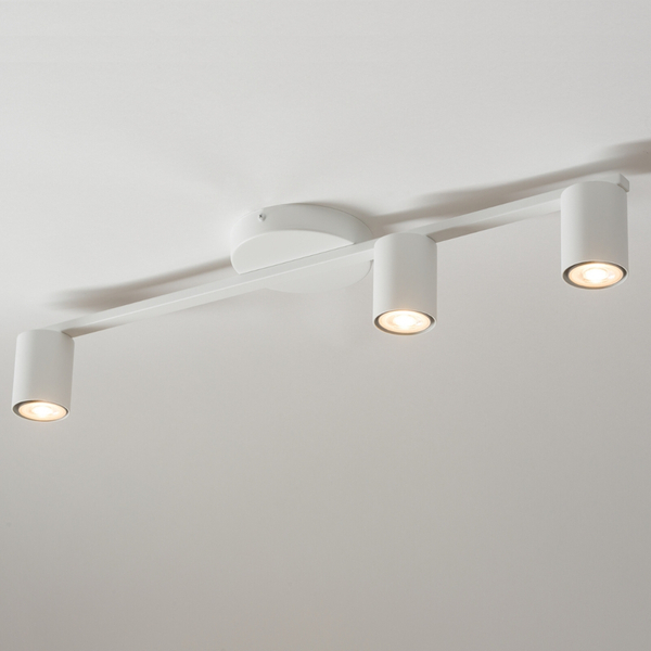 3-punktowa lampa sufitowa Sky tuby na pręcie metalowe