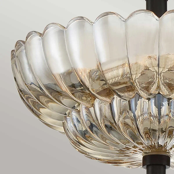 Klasyczna lampa sufitowa Whitecap QZ-WHITECAP-SF-S kwiat bursztynowy