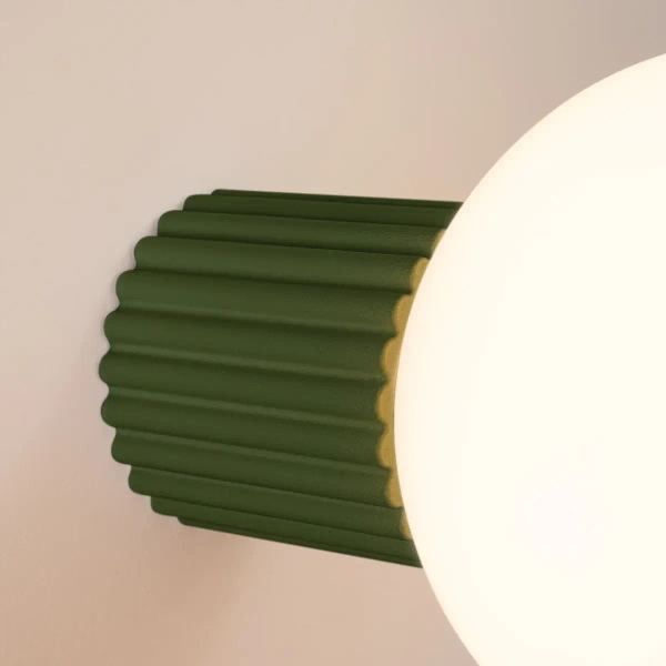 Kulista lampa ścienna HALO SL.1722 kula ryflowana biała oliwkowa