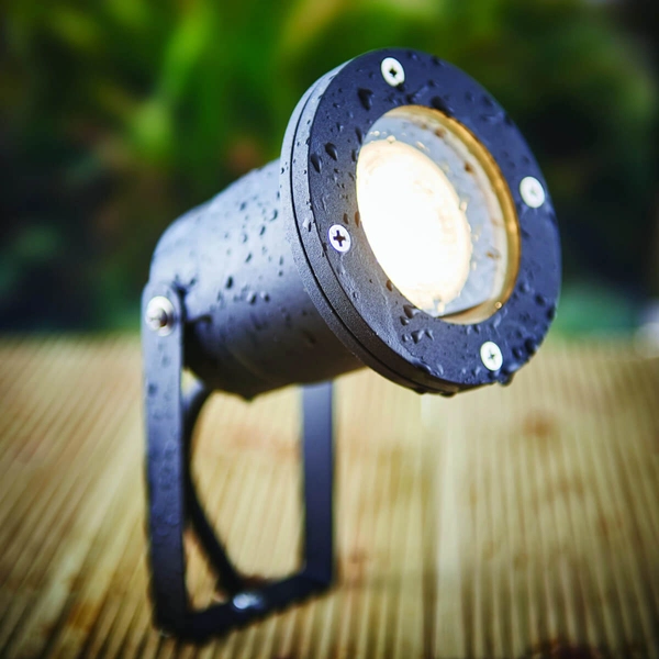 Reflektor gruntowy Opaz MV POLGU10 Saxby ściemniacz IP44 czarna