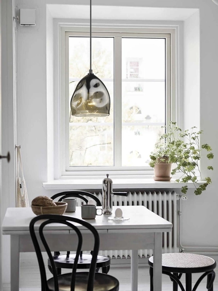 Szklana lampa wisząca Melt LP-126/1P do kuchni nad stół czarna