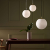 Wisząca LAMPA skandynawska ALUR 10726105 Kaspa kulista OPRAWA szklany ZWIS kula ball hygge złota biała