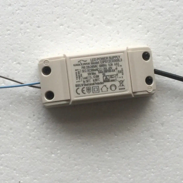 Zasilacz do opraw ledowych 12300 7-12x1W 230V wewnętrzny biały