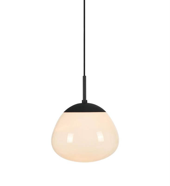 Loftowa lampa wisząca Rise nad kuchenną wyspę czarna biała