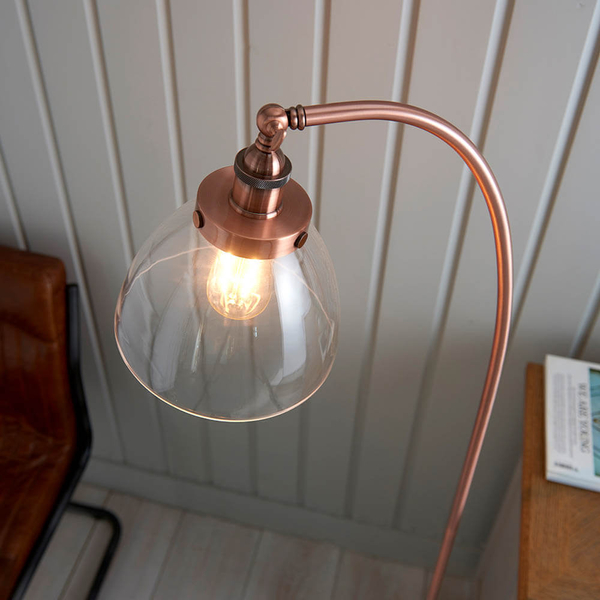 Szklana lampa podłogowa Hansen 77862 do salonu miedziany przezroczysty